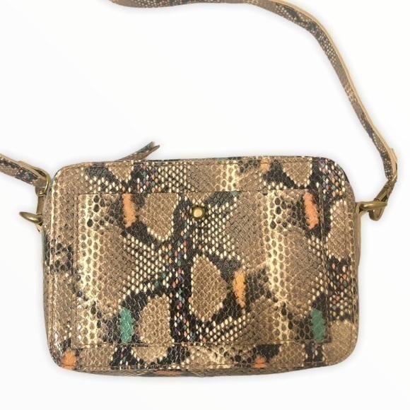 Madewell python embossed camera crossbody bag
